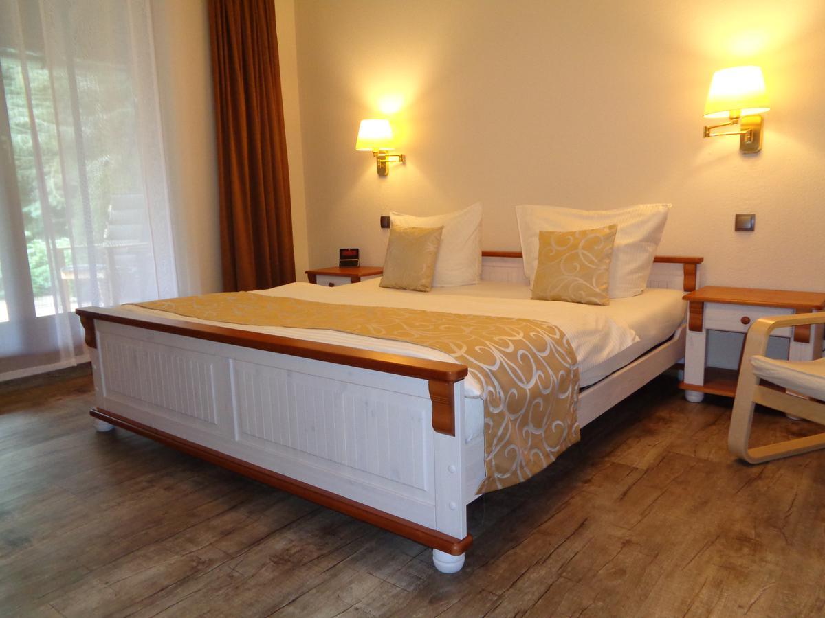 Faßberg Hotel Garni Eichhornkobel מראה חיצוני תמונה